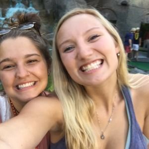 Meet your Posher, Alayna